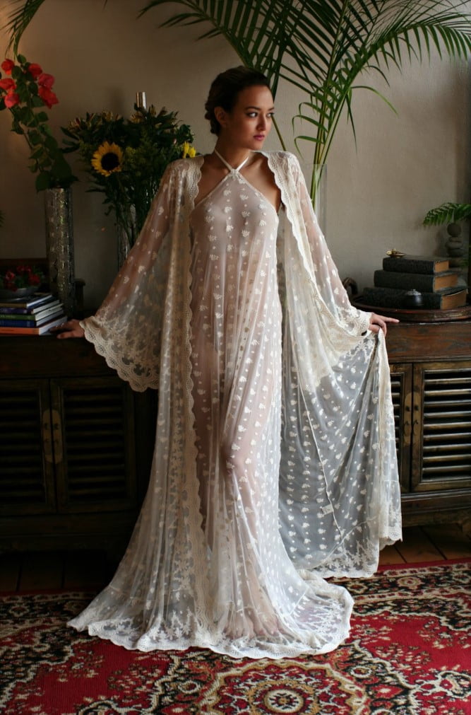 an example of a modest boudoir dress